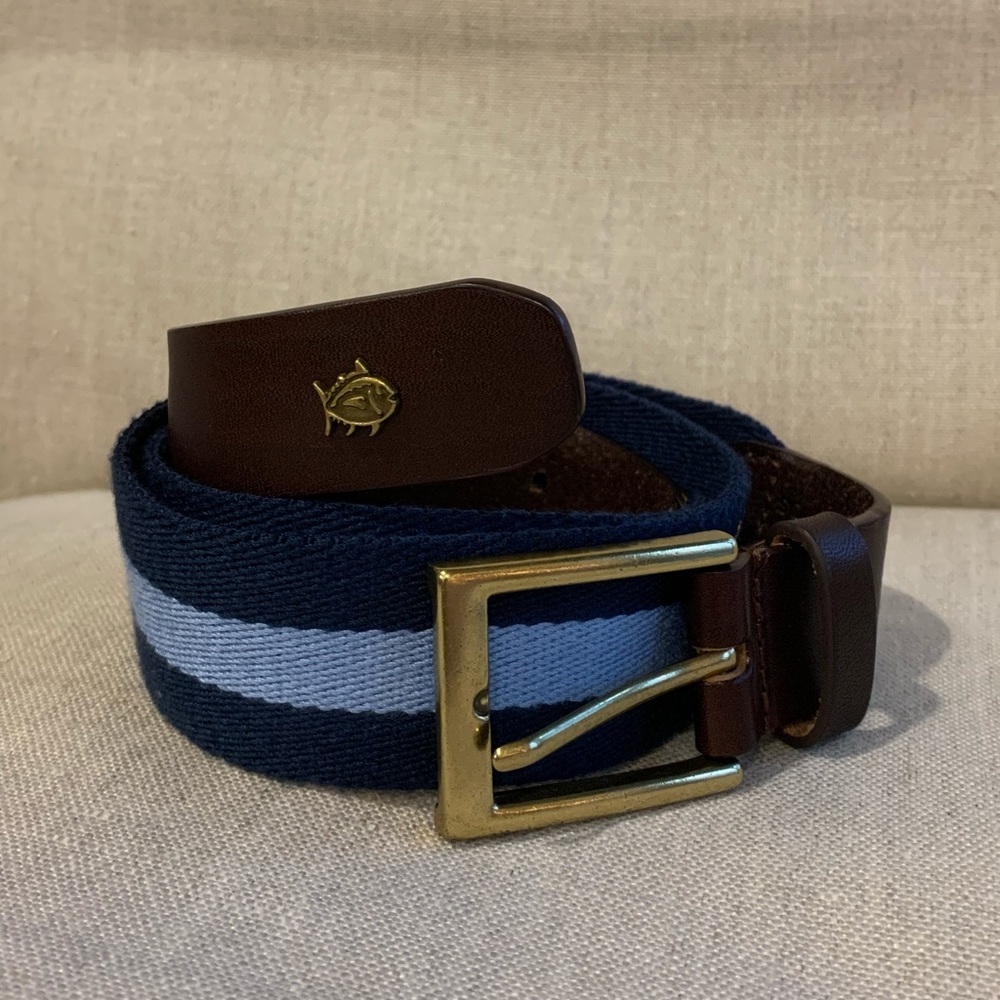Southern Tide men’s blue striped belt size 32